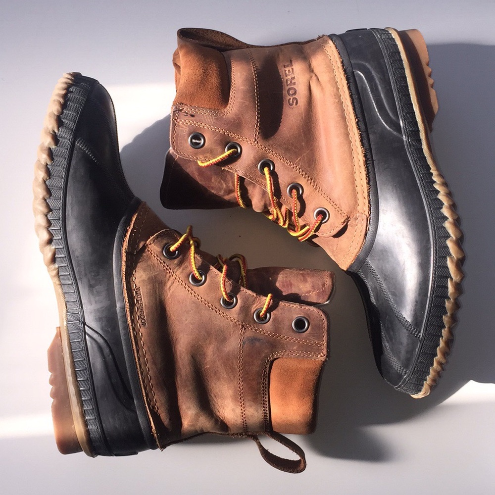 Sorel Cheyanne Lace Duck Boot - size 11 (like new)